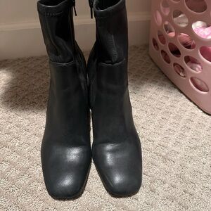 Black heel Boots